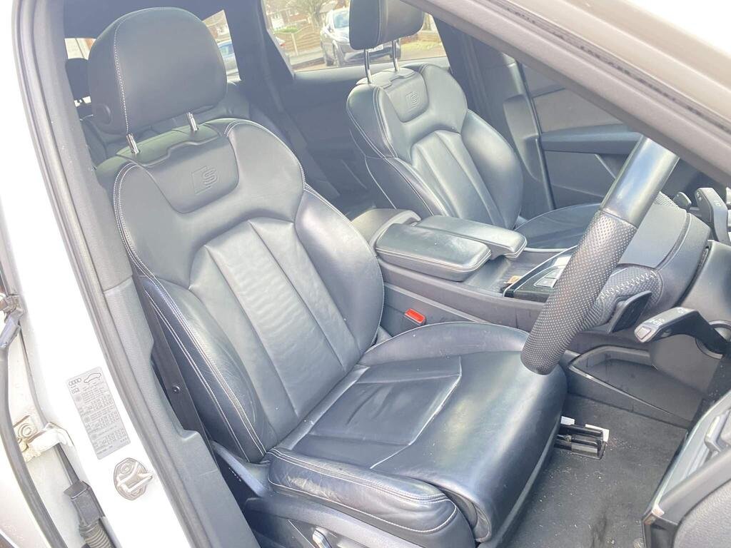 
								2019 Audi Q7 50TDI Black Edition full									