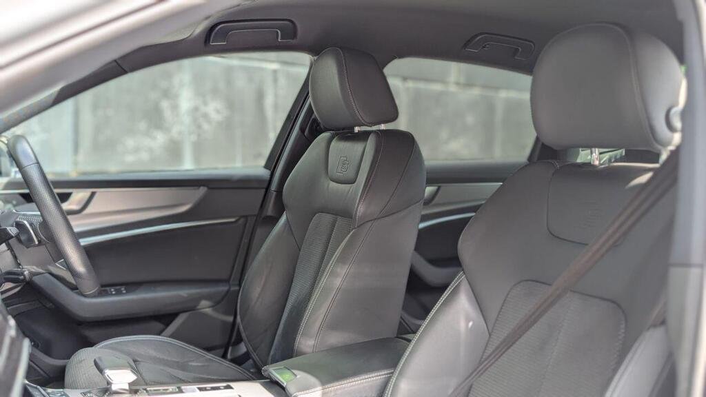 
								2020 Audi A6 Saloon 40TDI Black Edition full									