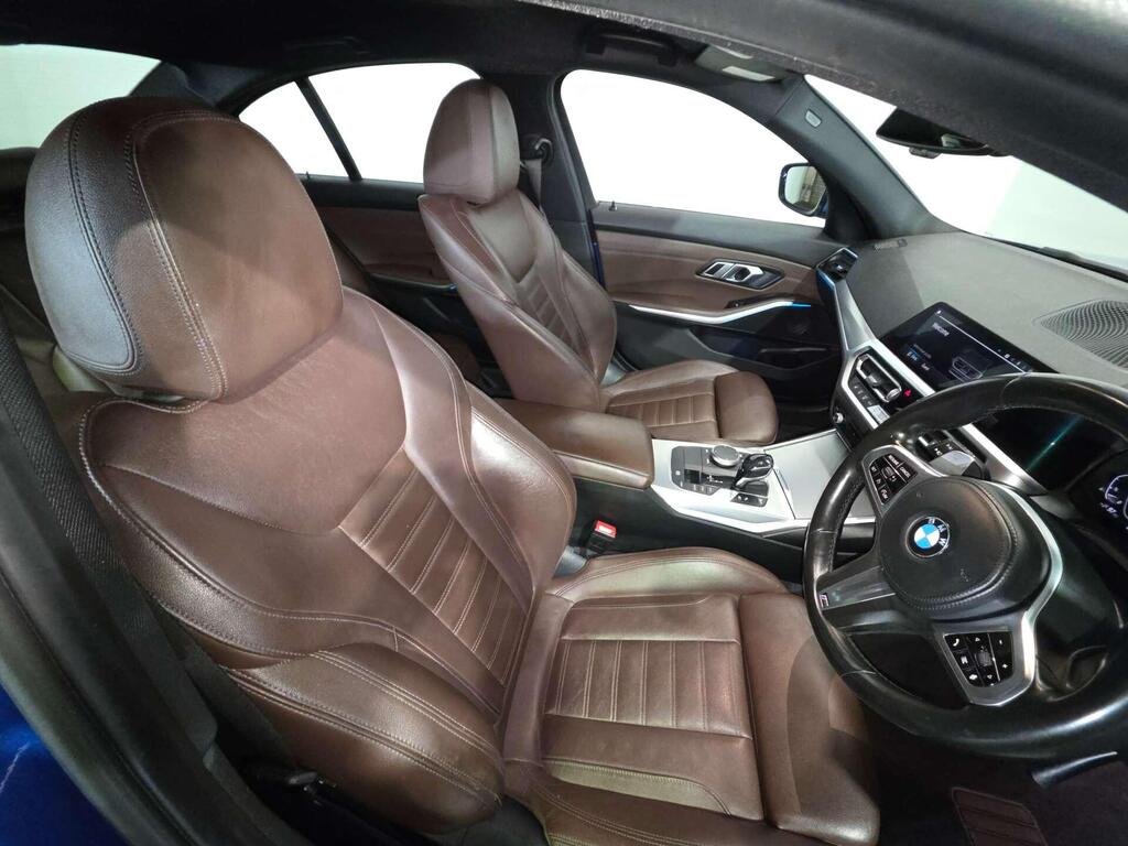 
								2020 BMW 3 Series 330e M Sport full									