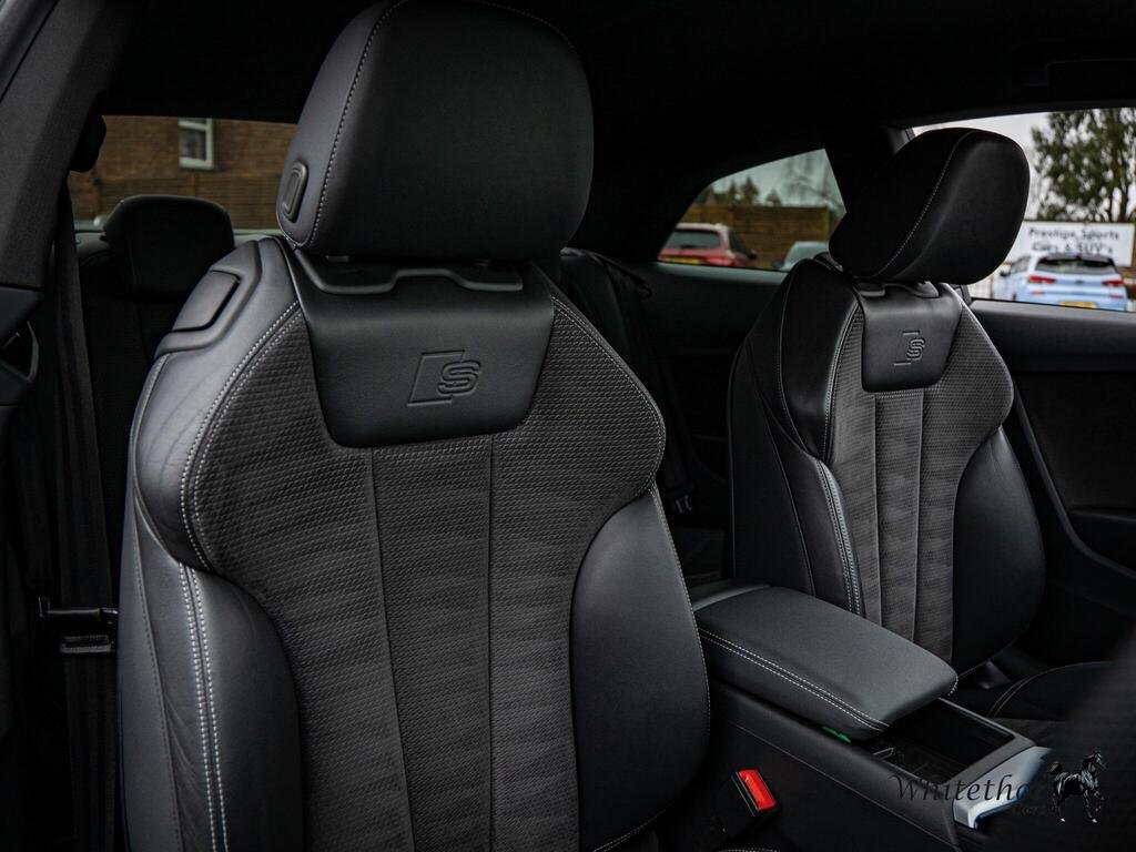 
								2020 Audi A5 45TFSI S Line Quattro full									