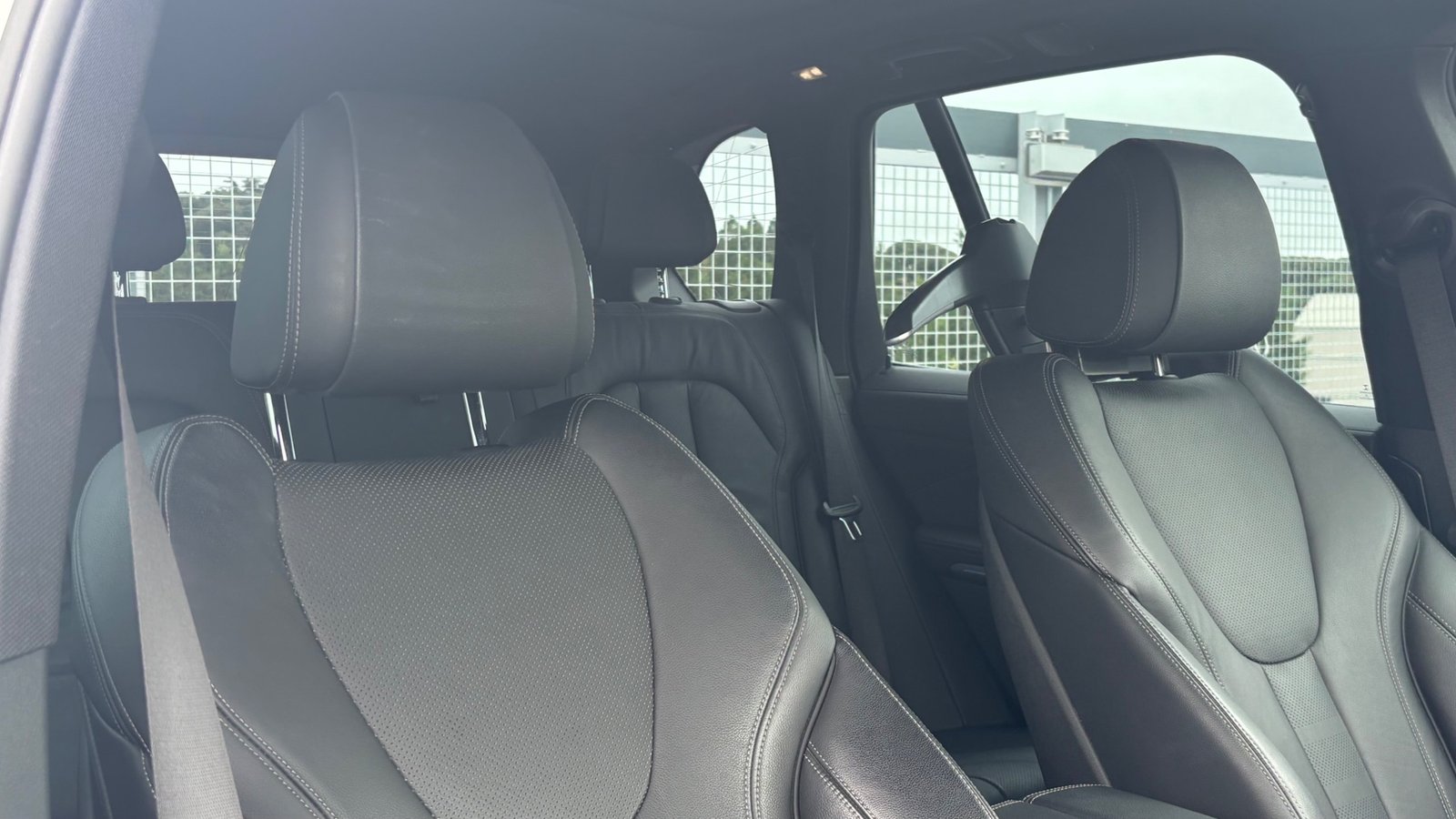 
								2020 BMW X5 xDrive 45e M Sport full									