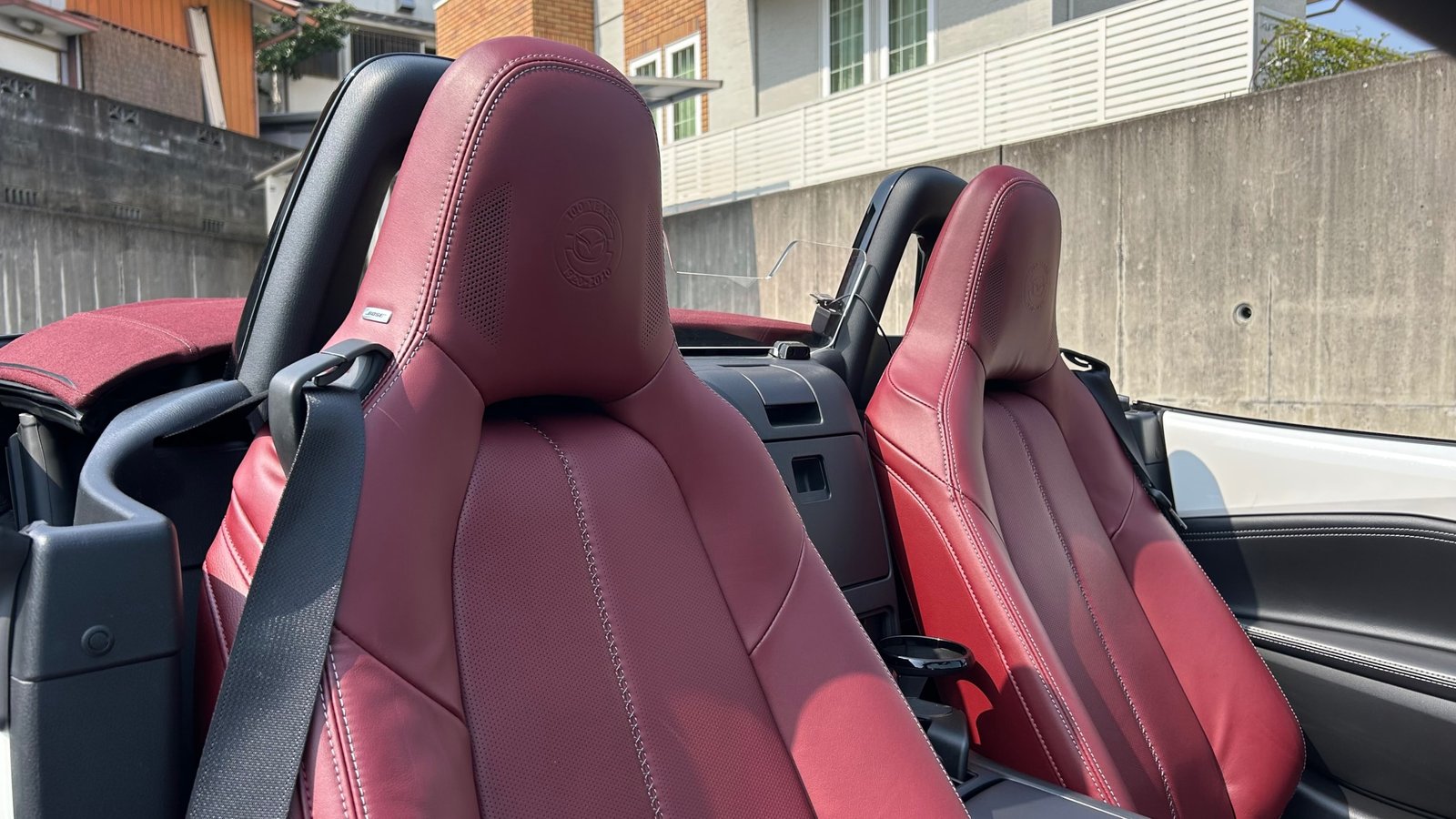 
								2020 Mazda Roadster 100th Anniversary full									