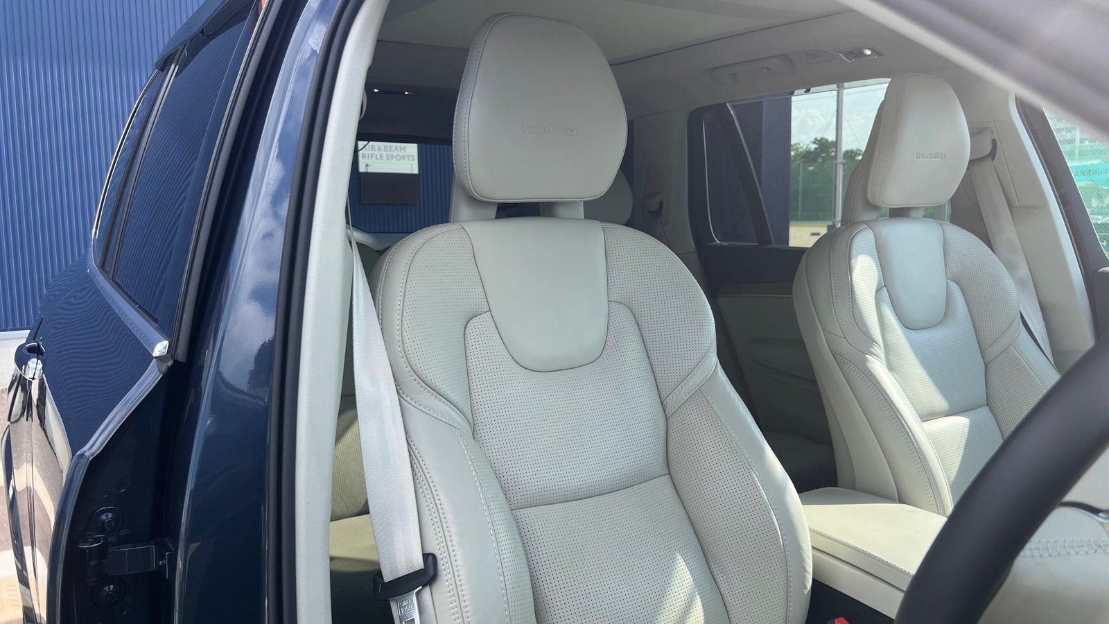 
								2020 Volvo XC90 D5 AWD Inscription full									