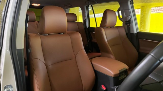 
								2021 Toyota Land Cruiser Prado TX-L 70th Anniversary full									