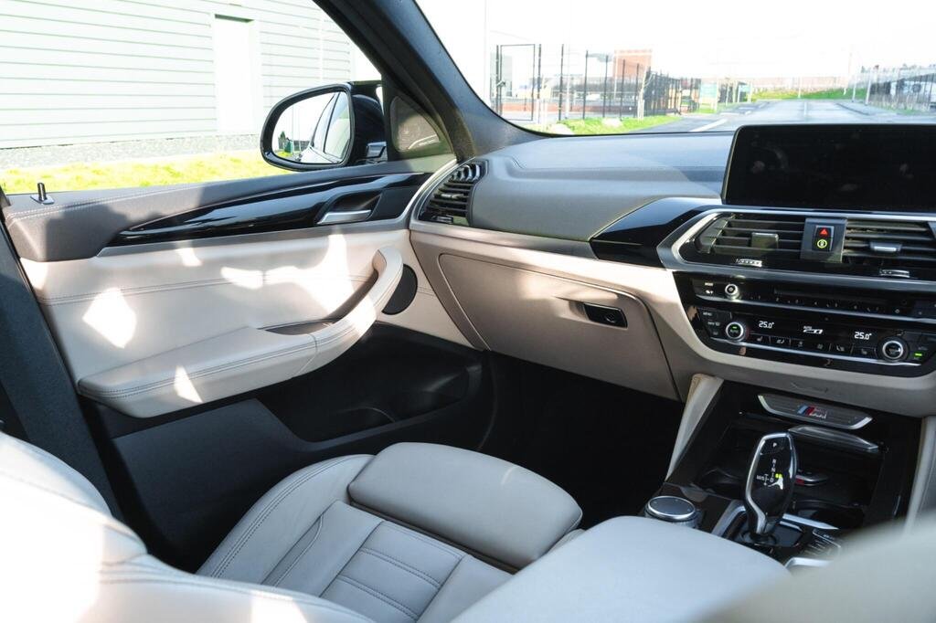 
								2019 BMW X4 M40i xDrive full									