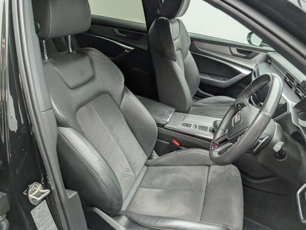 
								2019 Audi A6 Saloon 40TDI S-Line full									