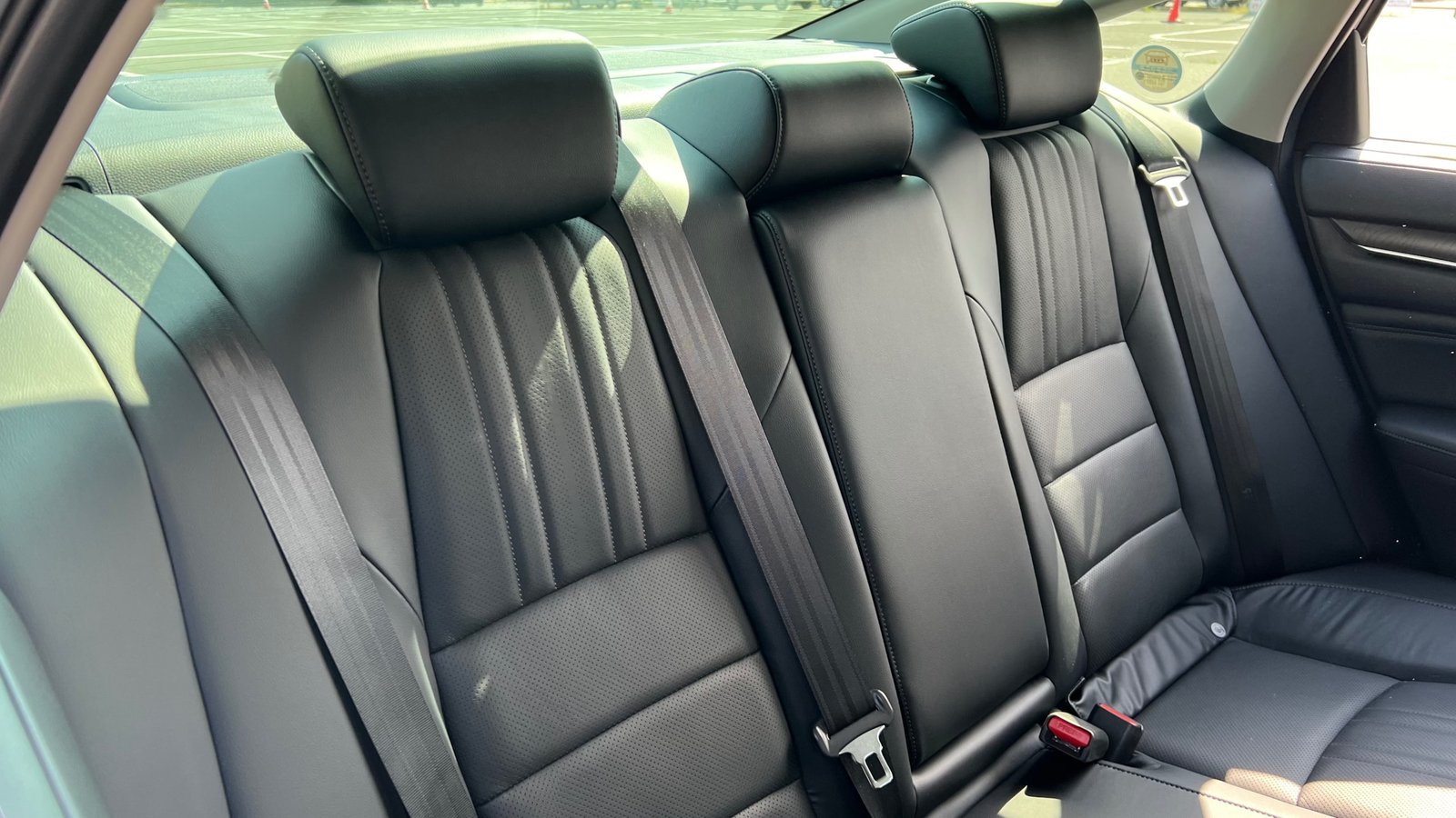 
								2020 Honda Accord EX full									