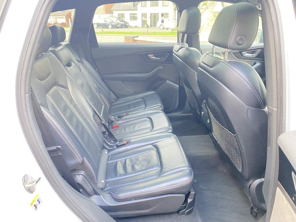 
								2019 Audi Q7 50TDI Black Edition full									