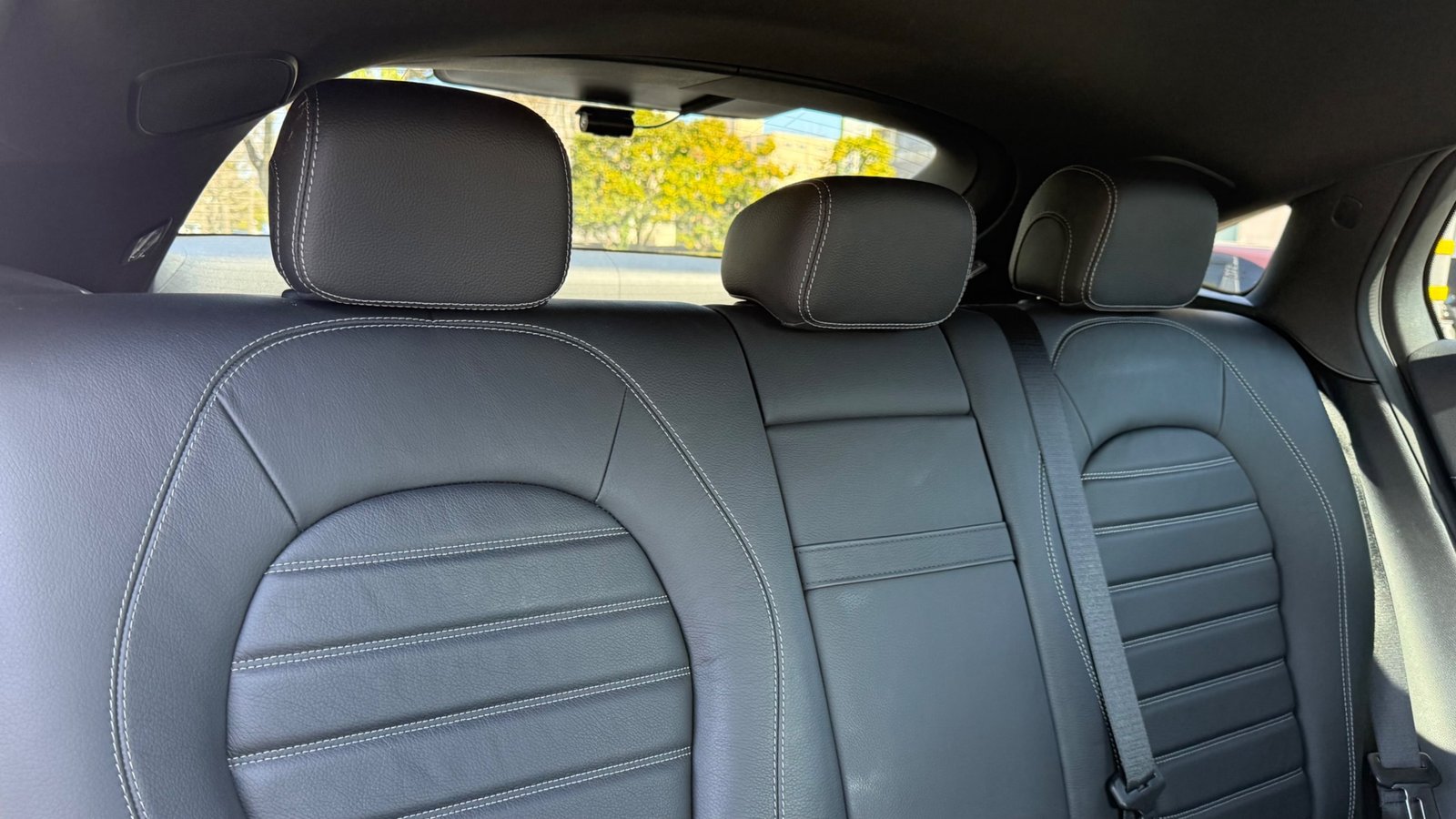 
								2020 Mercedes-Benz GLC220d 4Matic Coupe AMG Line full									