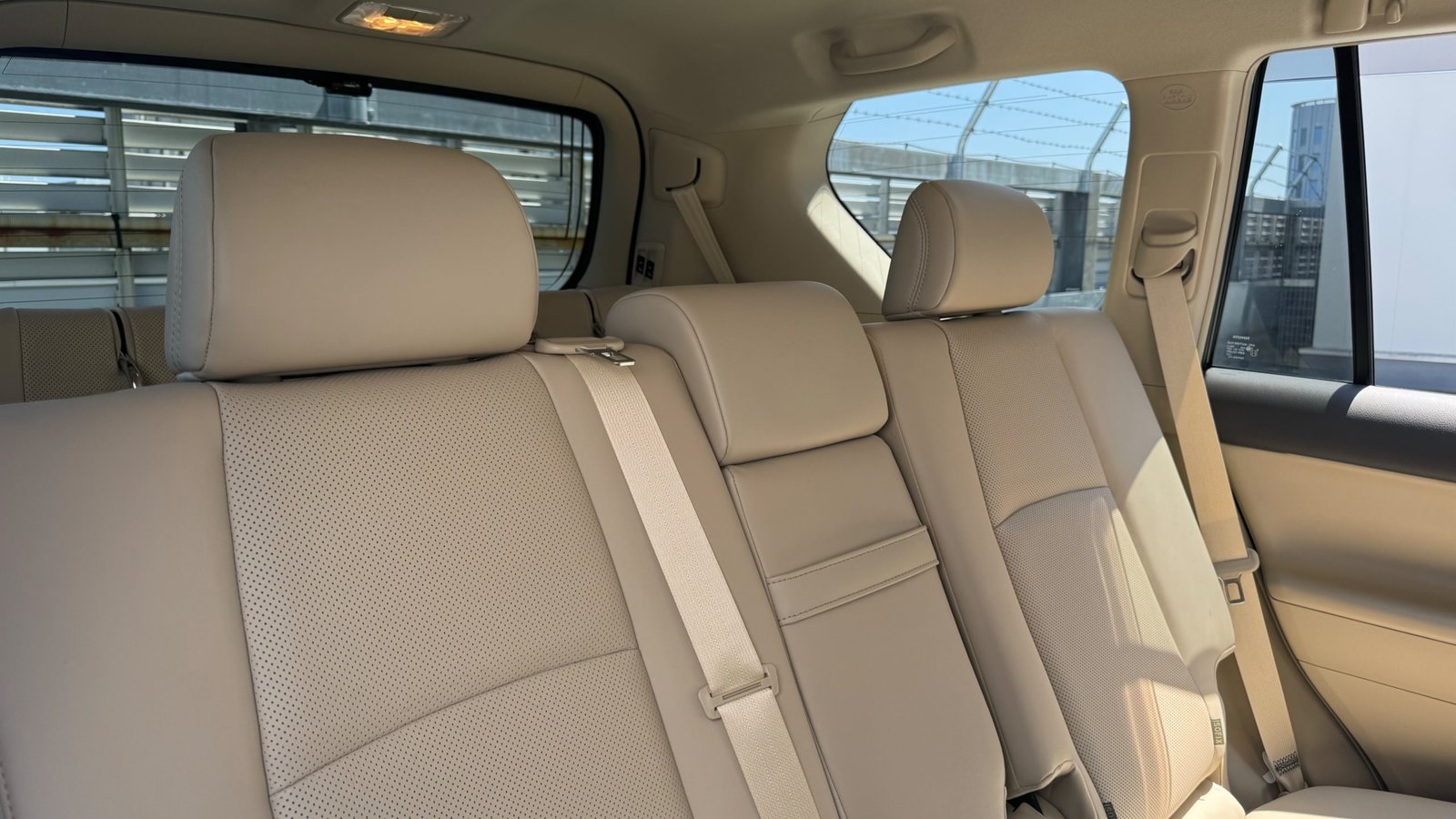 
								2020 Toyota Land Cruiser Prado TX-L full									