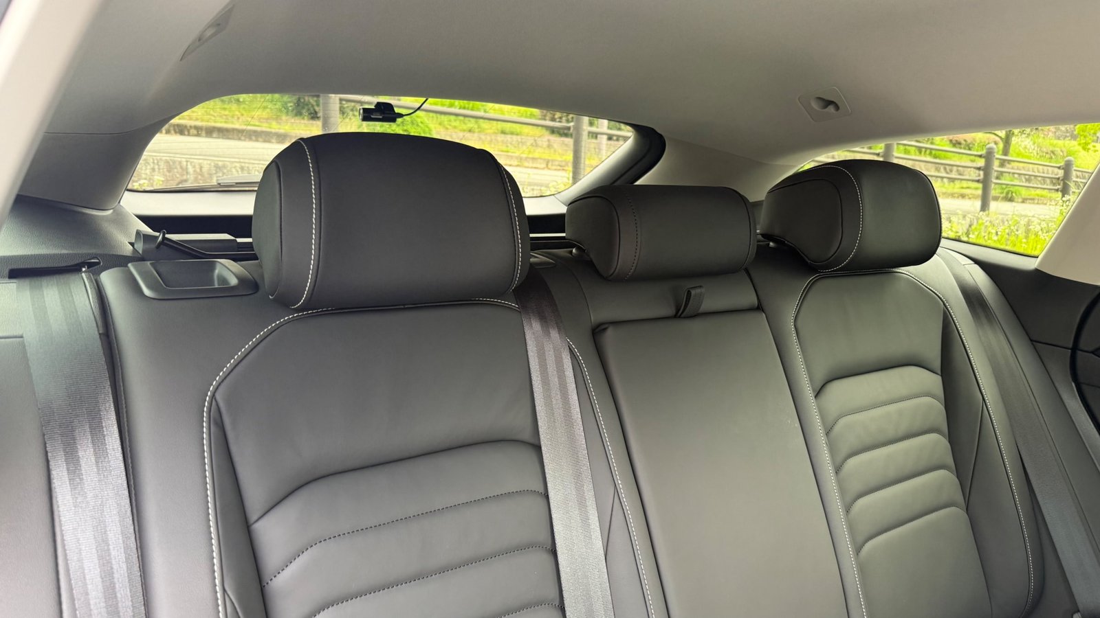 
								2022 Volkswagen Arteon Shooting Brake TSI 4Motion Elegance full									