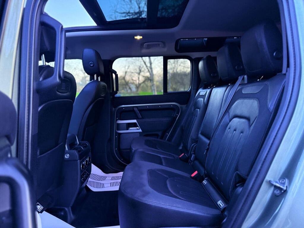 
								2020 Land Rover Defender 110 SD4 First Edition full									