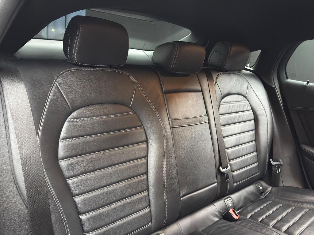 
								2019 Mercedes-Benz GLC300d AMG Line Premium Coupe full									