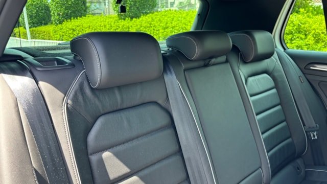 
								2020 Volkswagen Golf R 4Motion full									