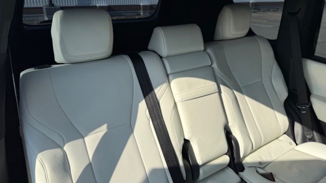 
								2024 Lexus LX600 full									