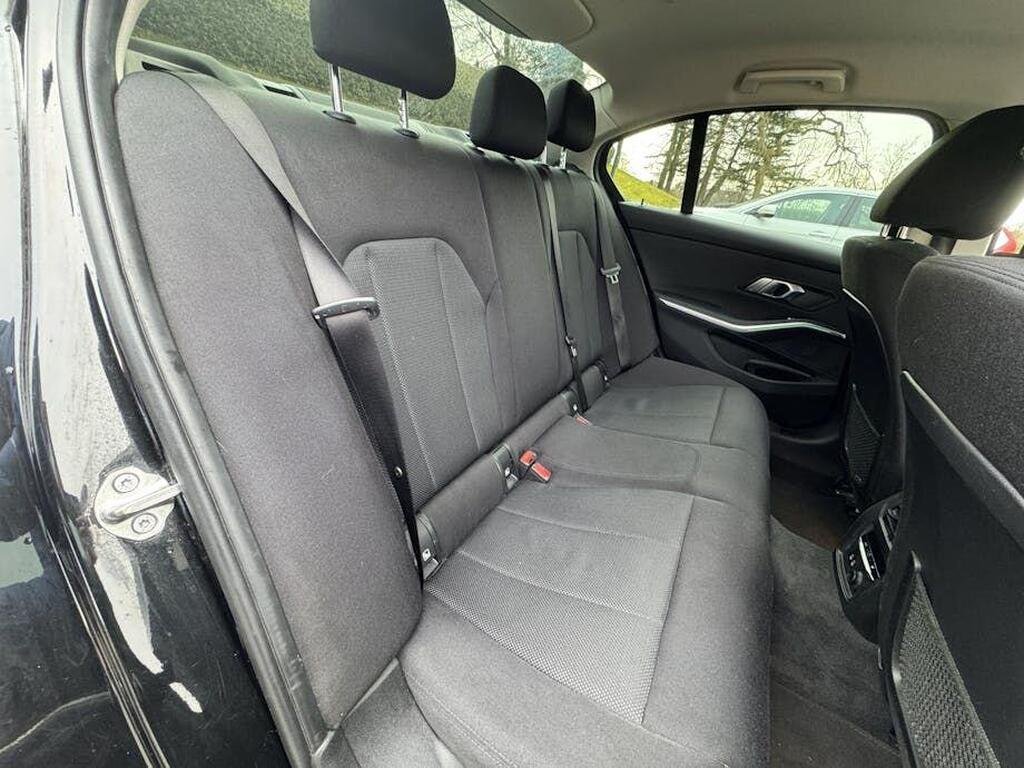 
								2019 BMW 3 Series 330e full									