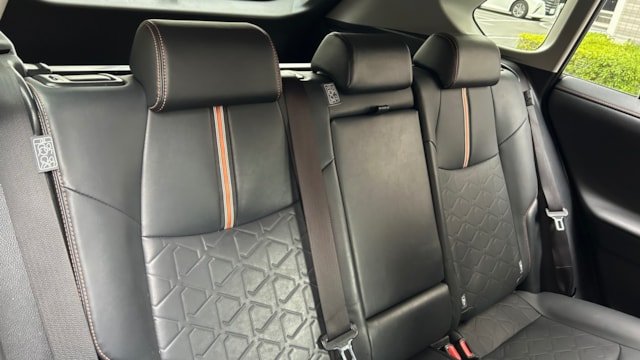 
								2020 Toyota RAV4 Adventure full									