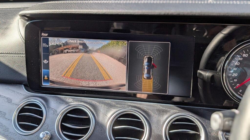 
								2019 Mercedes-Benz E-Class E200 AMG Line full									