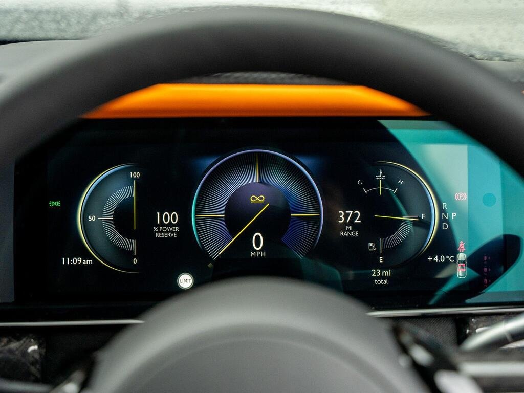 
								2025 Rolls Royce Cullinan Series II Black Badge full									