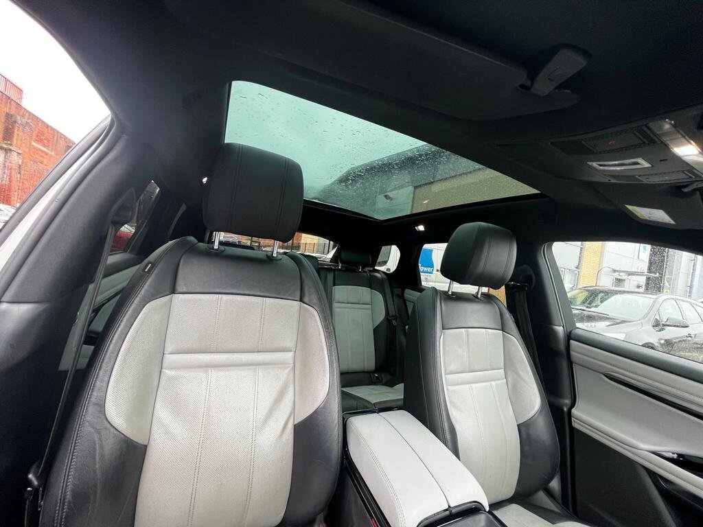 
								2019 Range Rover Evoque D180 First Edition full									