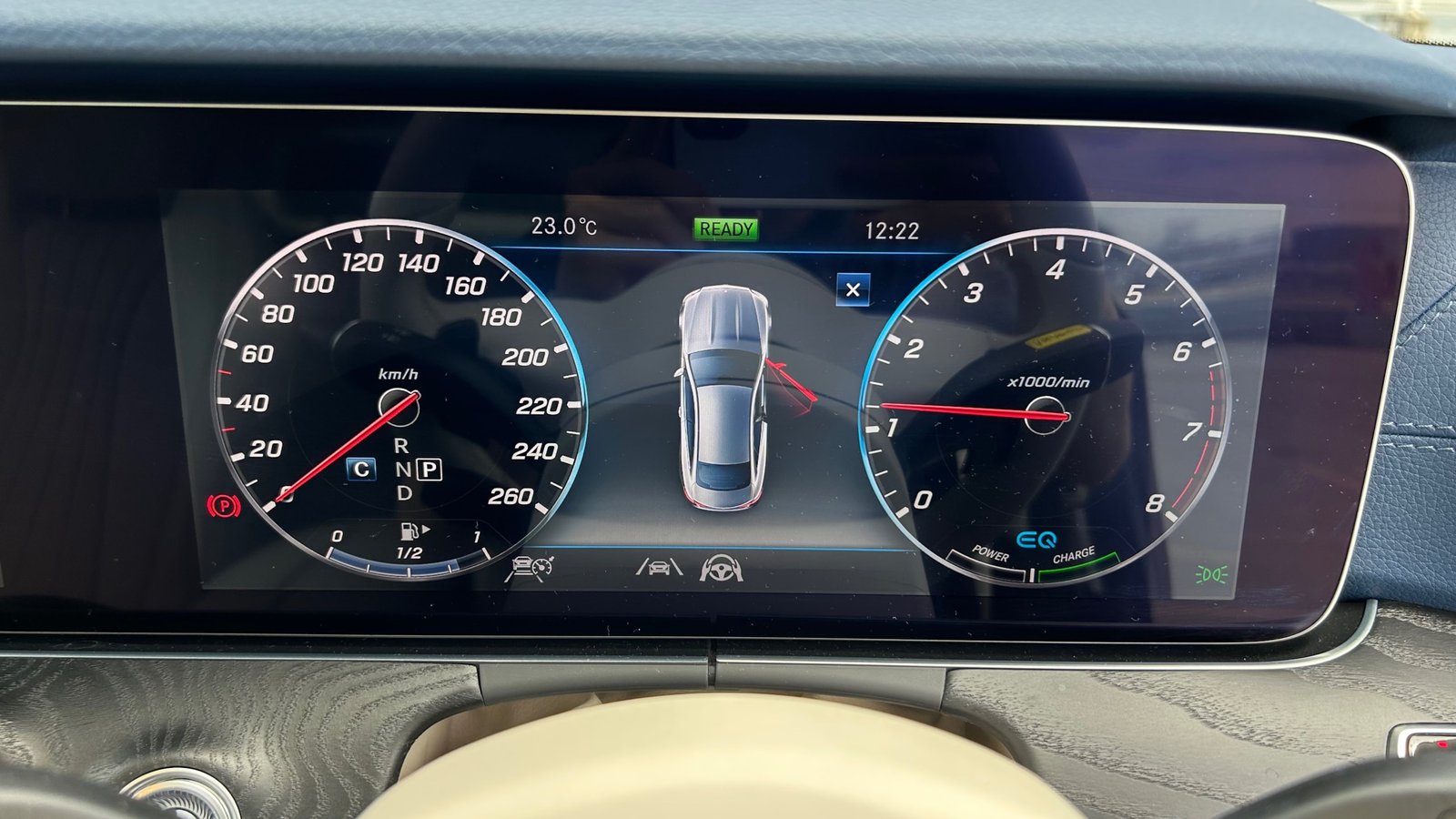 
								2020 Mercedes-Benz E200 Coupe Sport full									