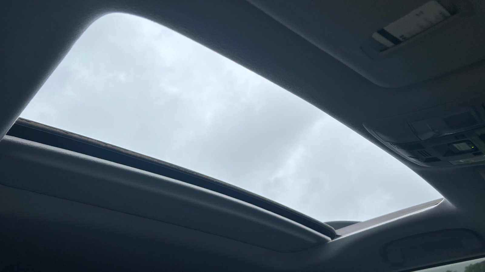 
								2020 Toyota Land Cruiser Prado TZ-G full									