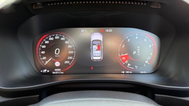 
								2020 Volvo XC40 T4 AWD Inscription full									