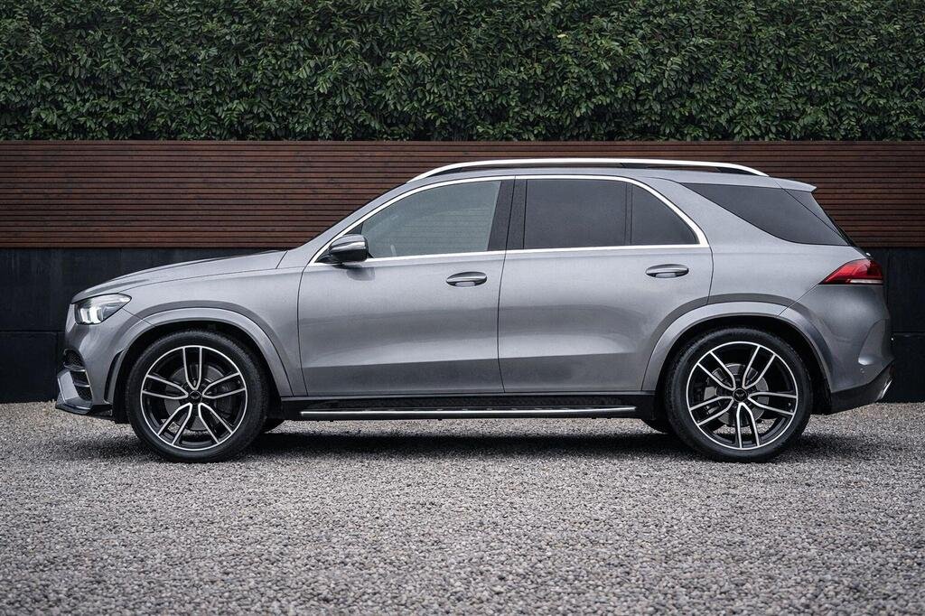 
								2020 Mercedes-Benz GLE350d AMG Line Premium 4Matic full									
