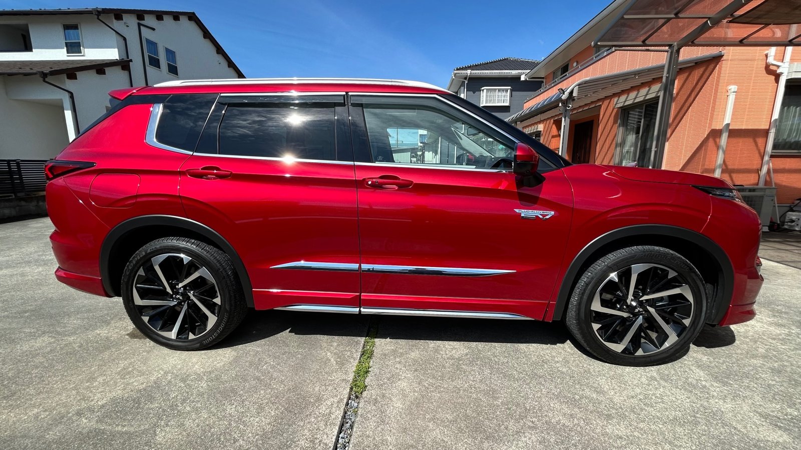 
								2021 Mitsubishi Outlander PHEV P full									