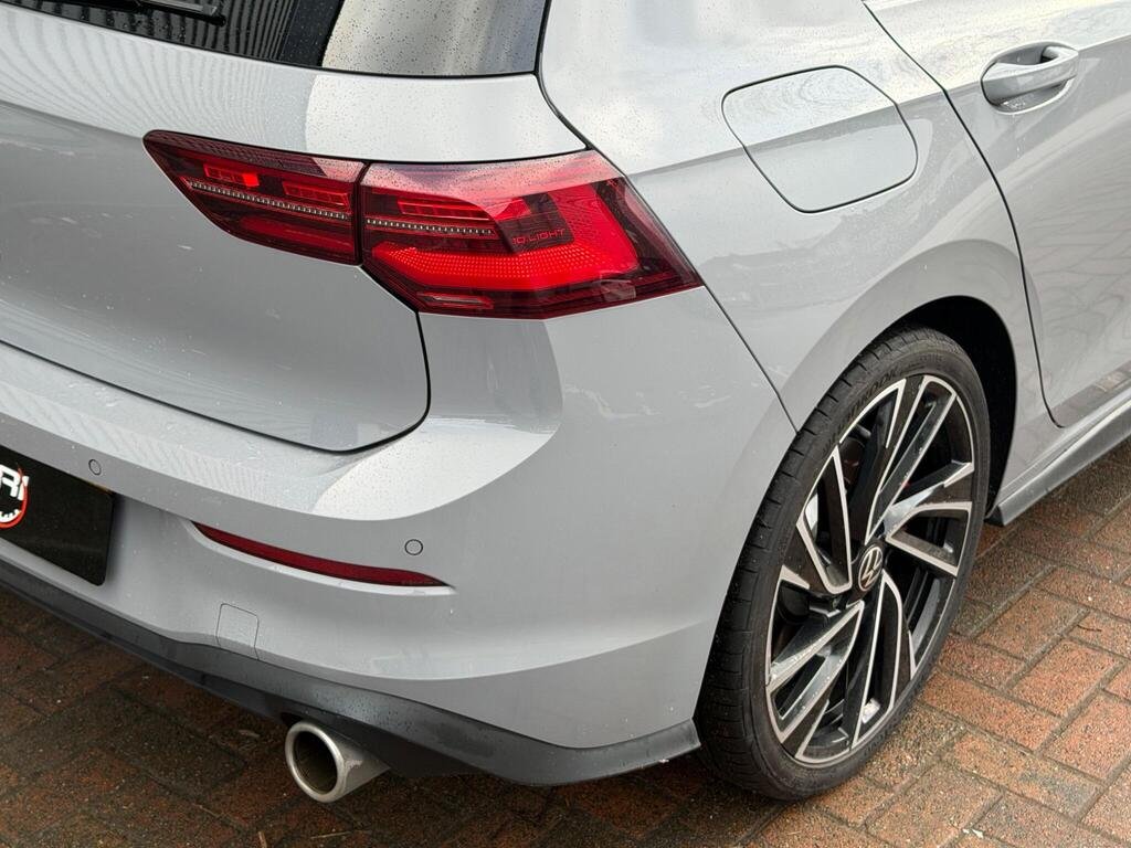 
								2020 Volkswagen Golf GTI full									