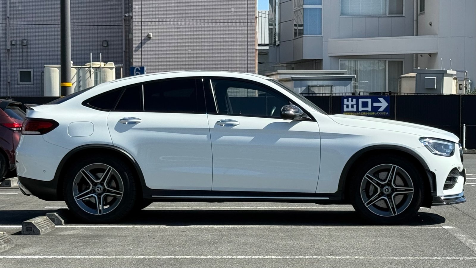 
								2020 Mercedes-Benz GLC220d 4Matic Coupe AMG Line full									