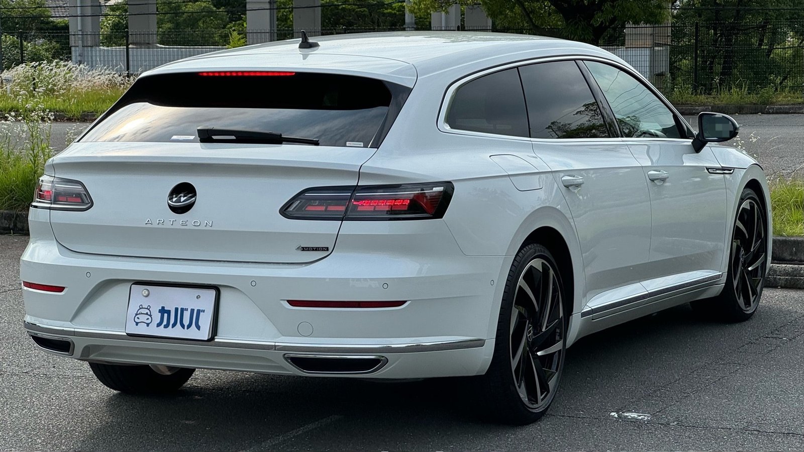 
								2022 Volkswagen Arteon Shooting Brake TSI 4Motion Elegance full									