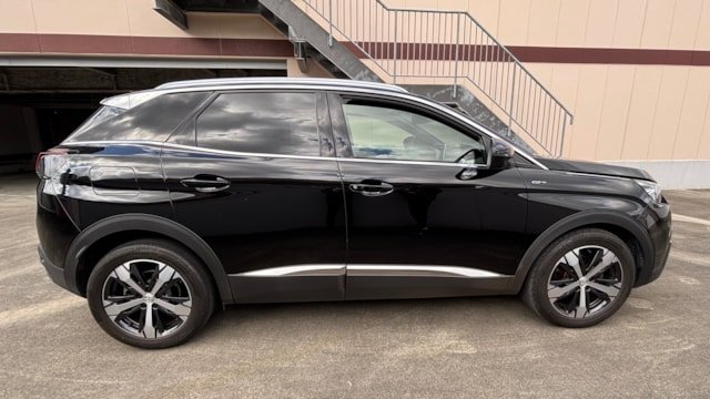 
								2020 Peugeot 3008 GT Blue HDI full									