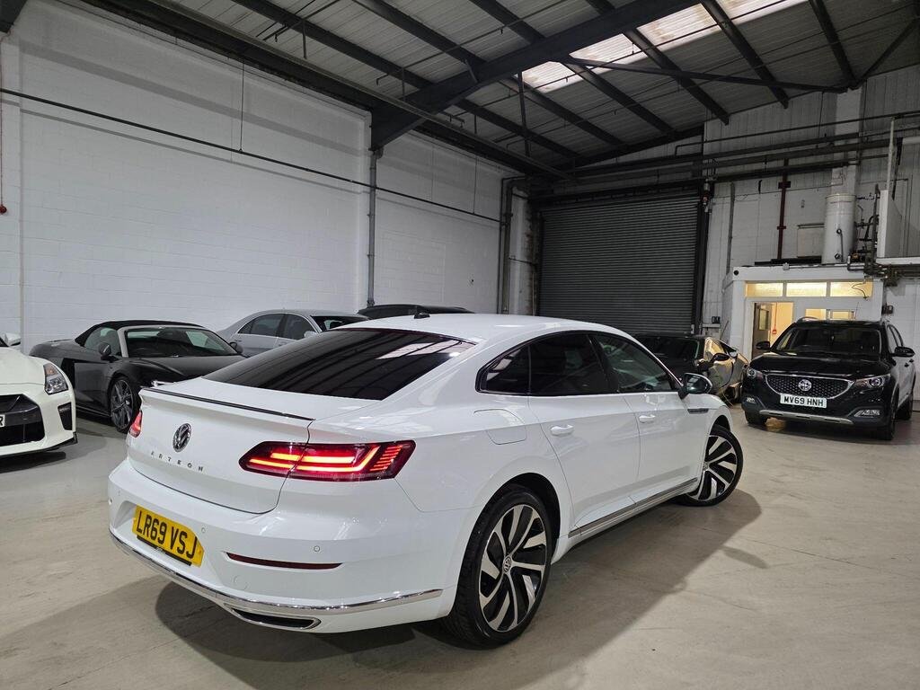 
								2020 Volkswagen Arteon TSI R-Line Fastback full									