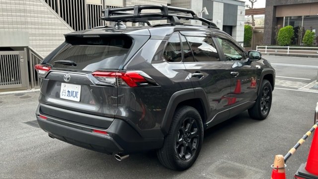 
								2020 Toyota RAV4 Adventure full									