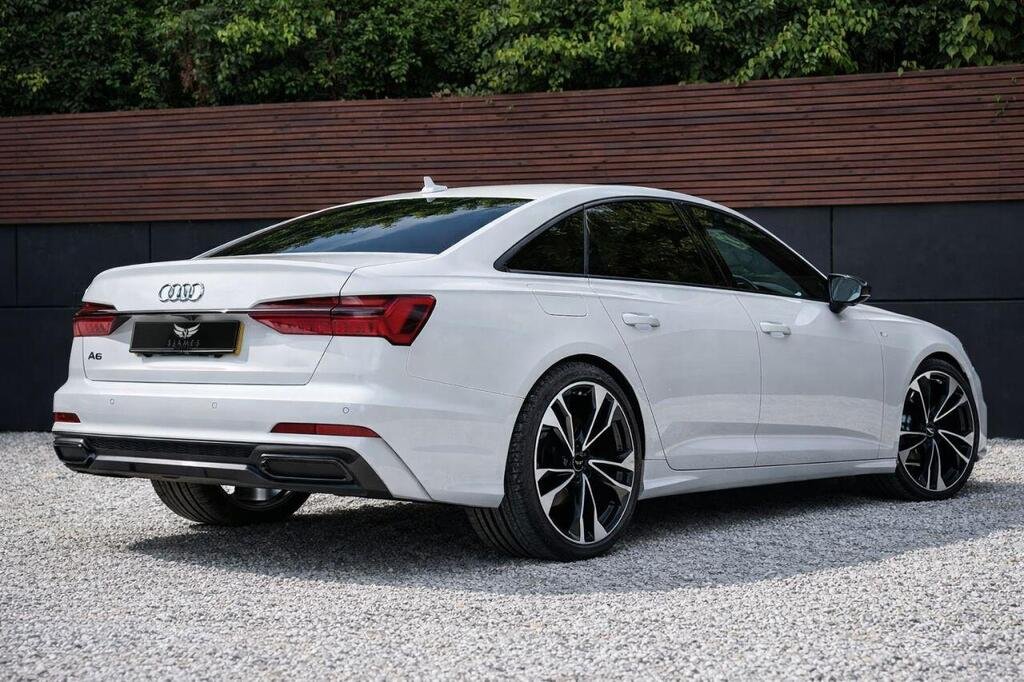 
								2020 Audi A6 Saloon 40TDI Black Edition full									