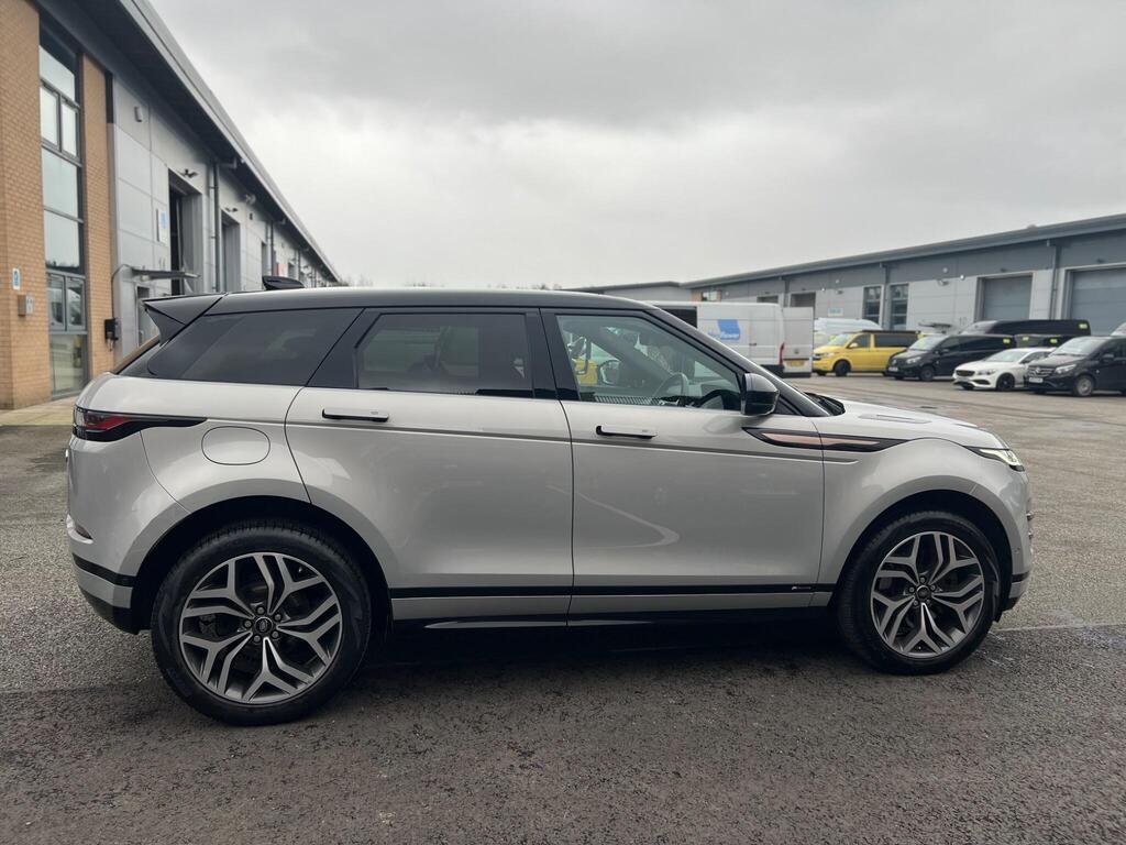 
								2019 Range Rover Evoque D180 First Edition full									