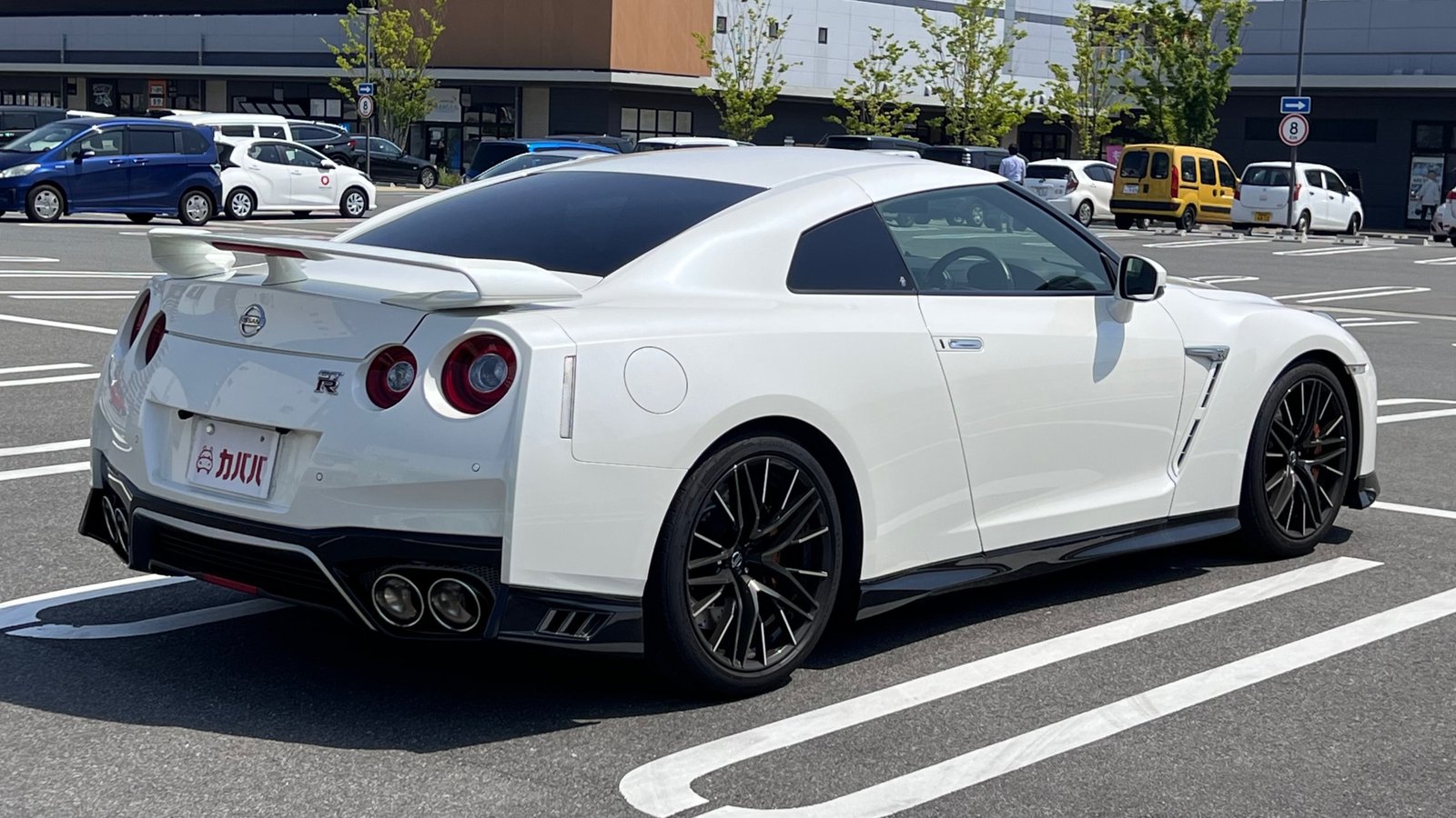 
								2021 Nissan GT-R Pure Edition full									