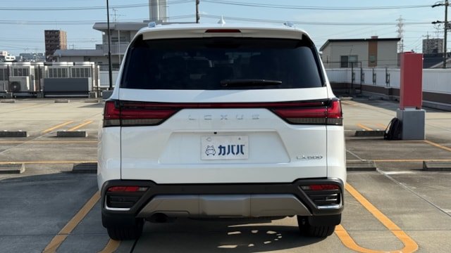 
								2024 Lexus LX600 full									