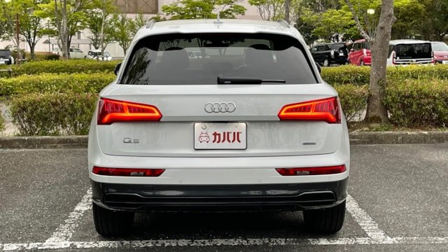 
								2020 Audi Q5 S-Line Competition full									