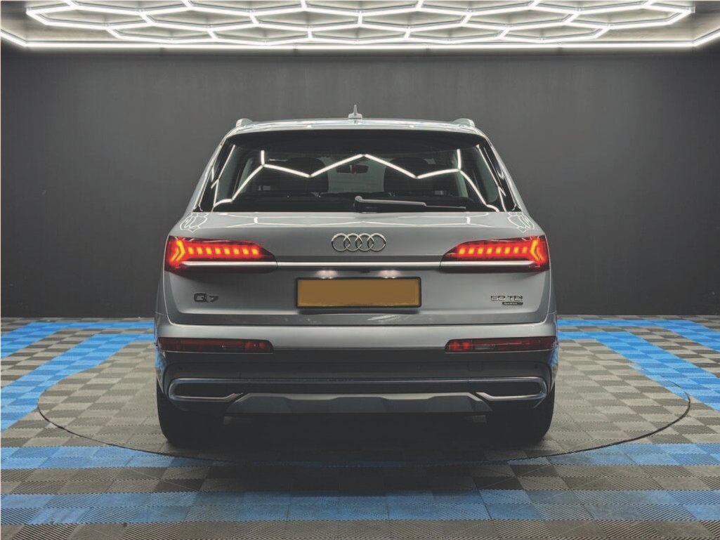 
								2020 Audi Q7 50 TDI Sport full									