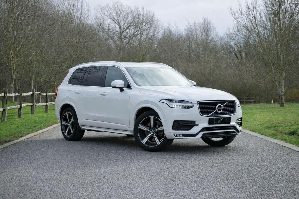 2019 Volvo XC90 T5 R-Design