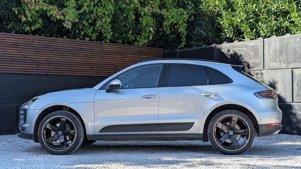 
								2019 Porsche Macan PDK 4WD full									