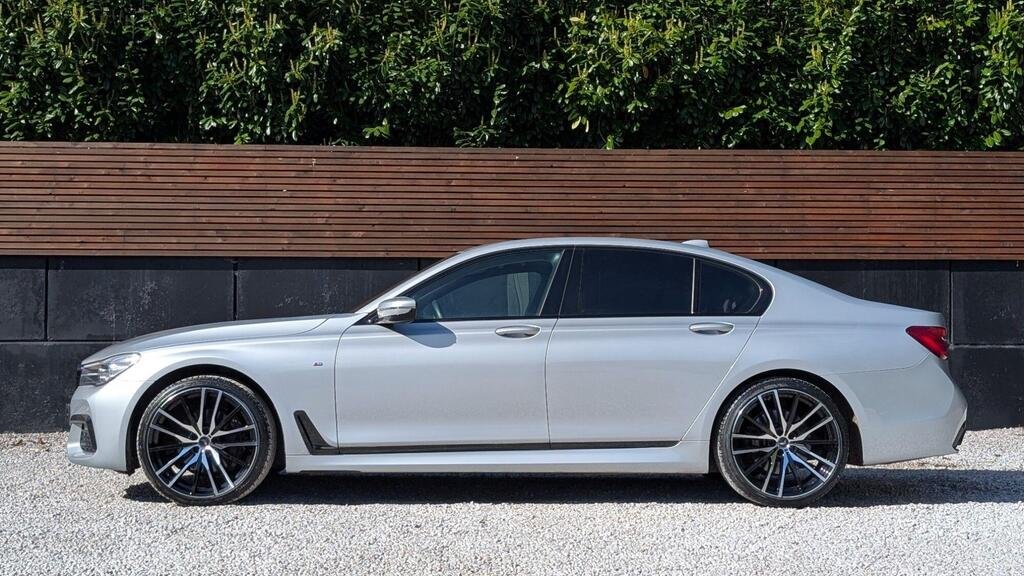 
								2019 BMW 7 Series 740d M Sport xDrive full									