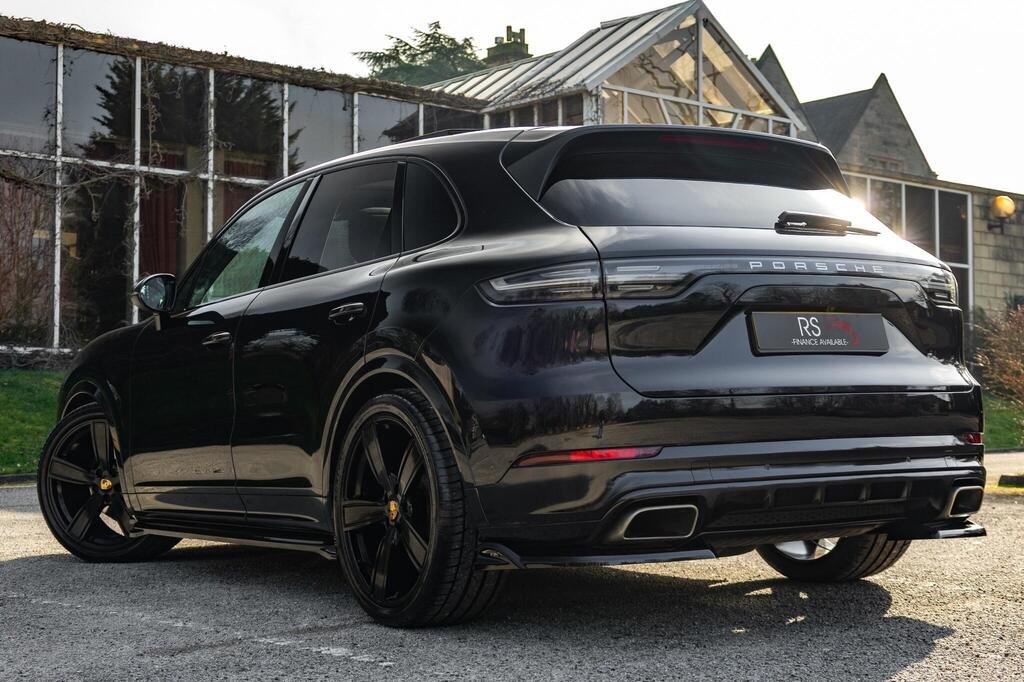 
								2019 Porsche Cayenne full									