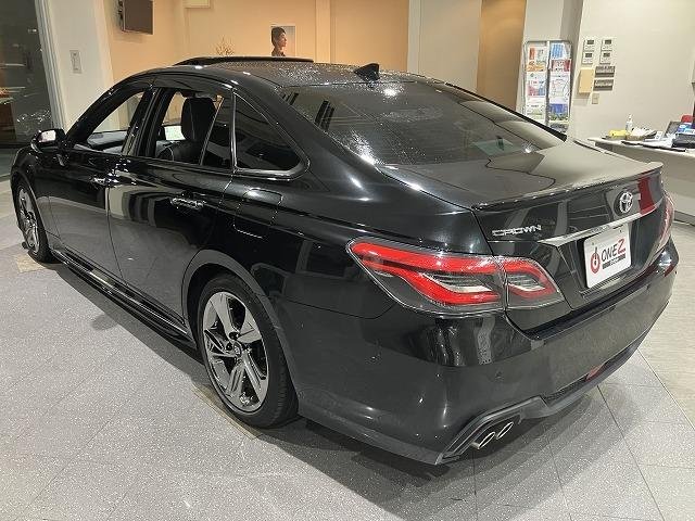 
								2019 Toyota Crown RS Advance full									
