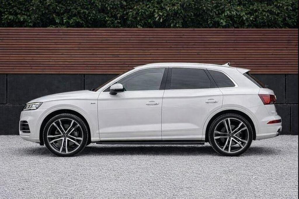 
								2019 Audi Q5 40 TDI S Line Quattro full									