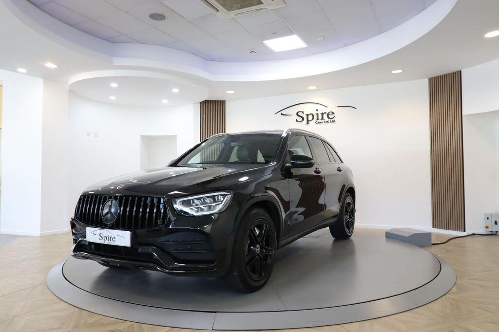 2020 Mercedes-GLC220d AMG Line 4Matic
