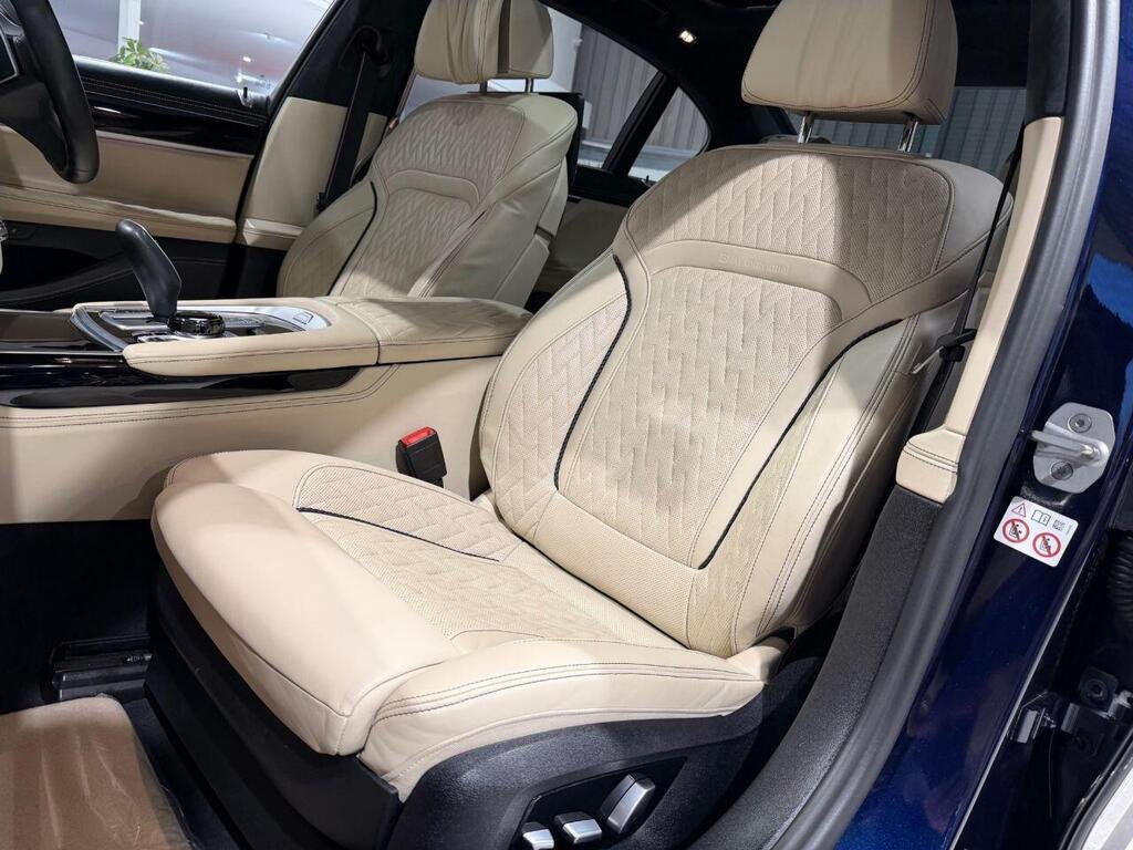 2020 BMW 7 Series M760L xDrive