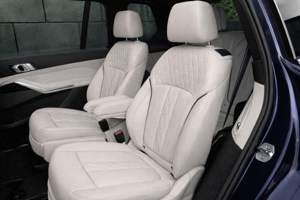 
								2020 BMW X7 40i xDrive M Sport full									